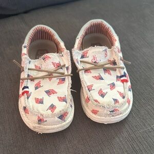 Hey Dude Toddler Flag Shoe (10)